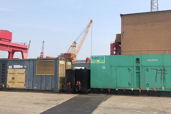 乳山发电机出租空气滤清器的清洁频率是多少？