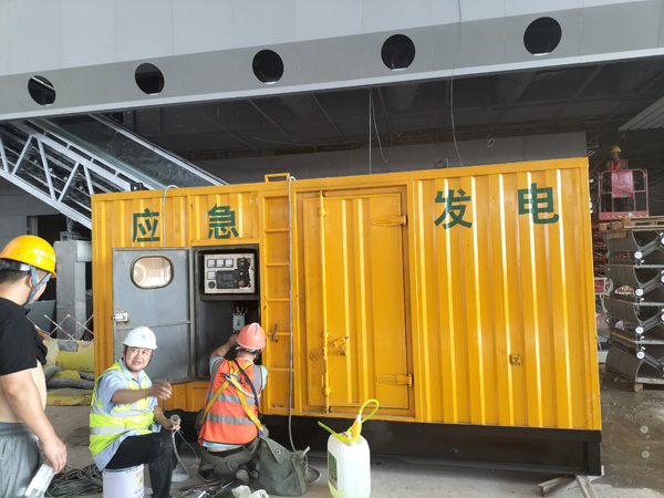 乳山怎样判断空气滤清器是否需要更换？