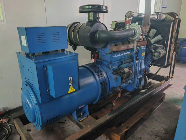 乳山100kW柴油发电机组使用多级机油有哪些优缺点？